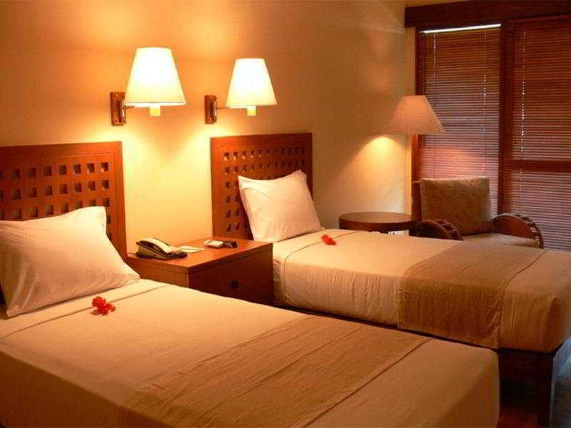 The Santosa Villas & Resort Lombok Mangsit Buitenkant foto