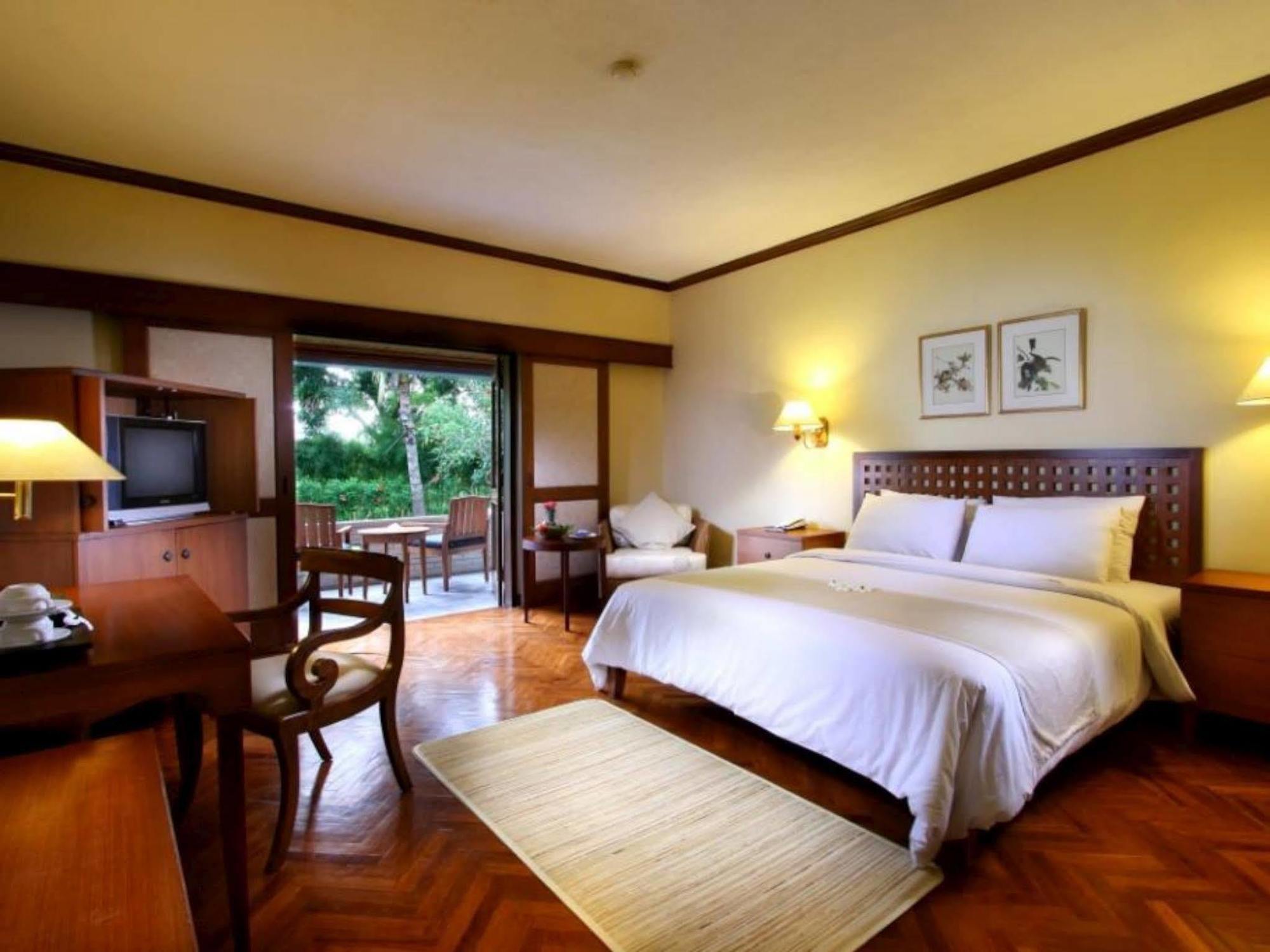 The Santosa Villas & Resort Lombok Mangsit Buitenkant foto
