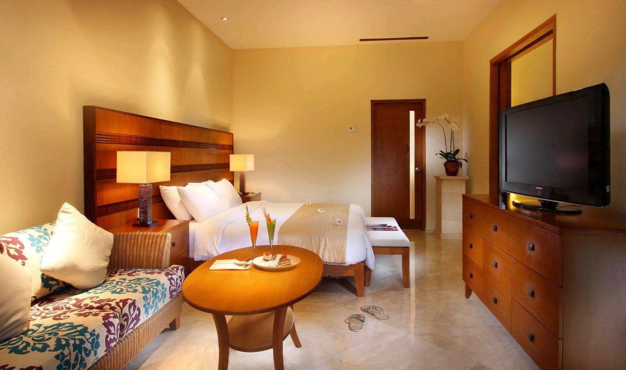 The Santosa Villas & Resort Lombok Mangsit Buitenkant foto