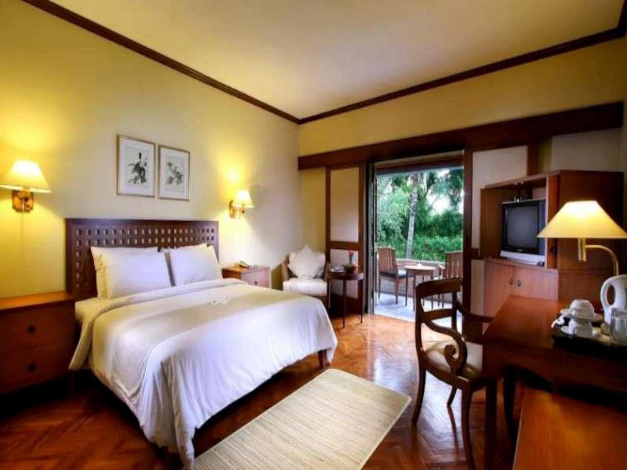 The Santosa Villas & Resort Lombok Mangsit Buitenkant foto