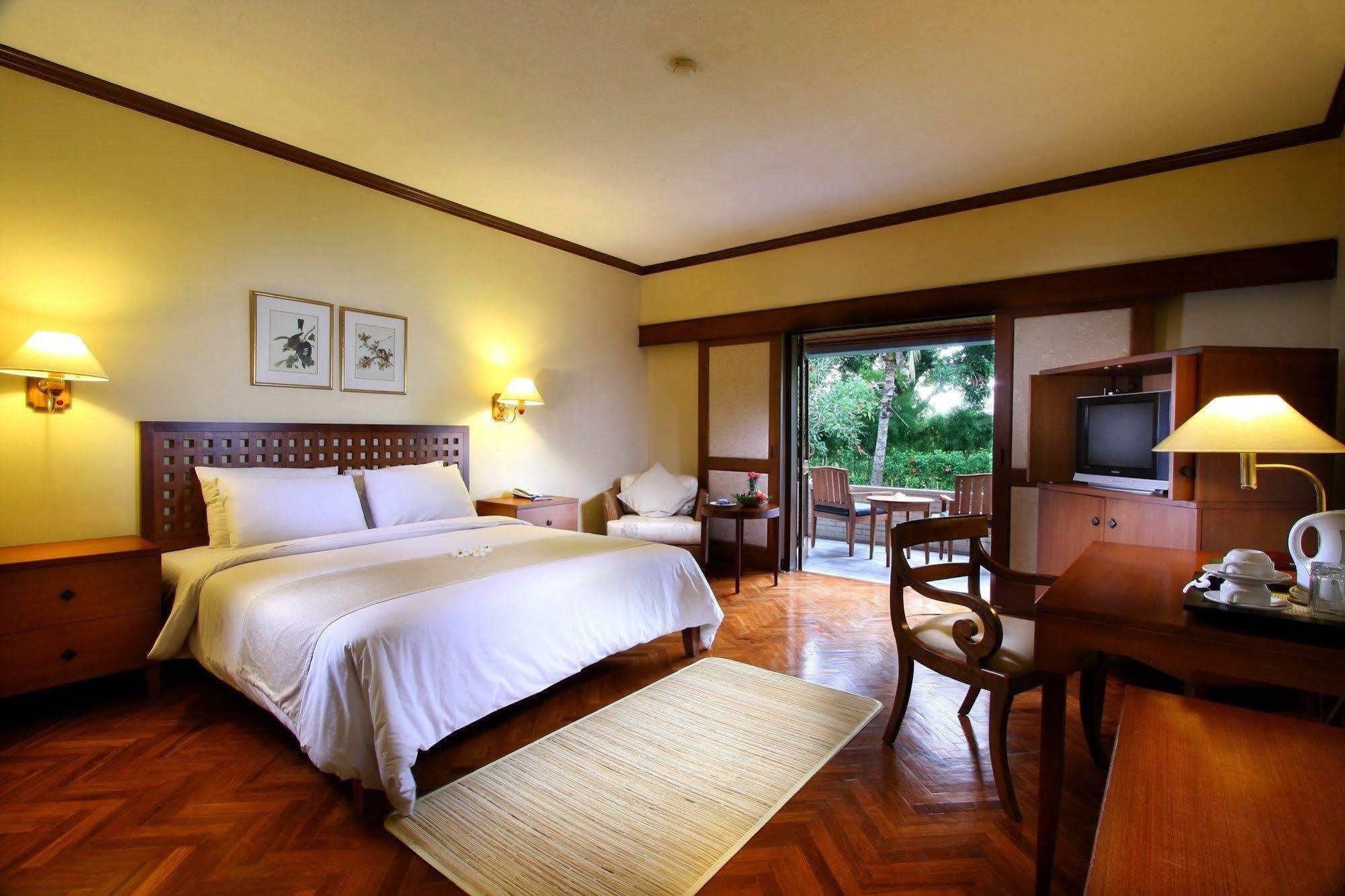 The Santosa Villas & Resort Lombok Mangsit Buitenkant foto