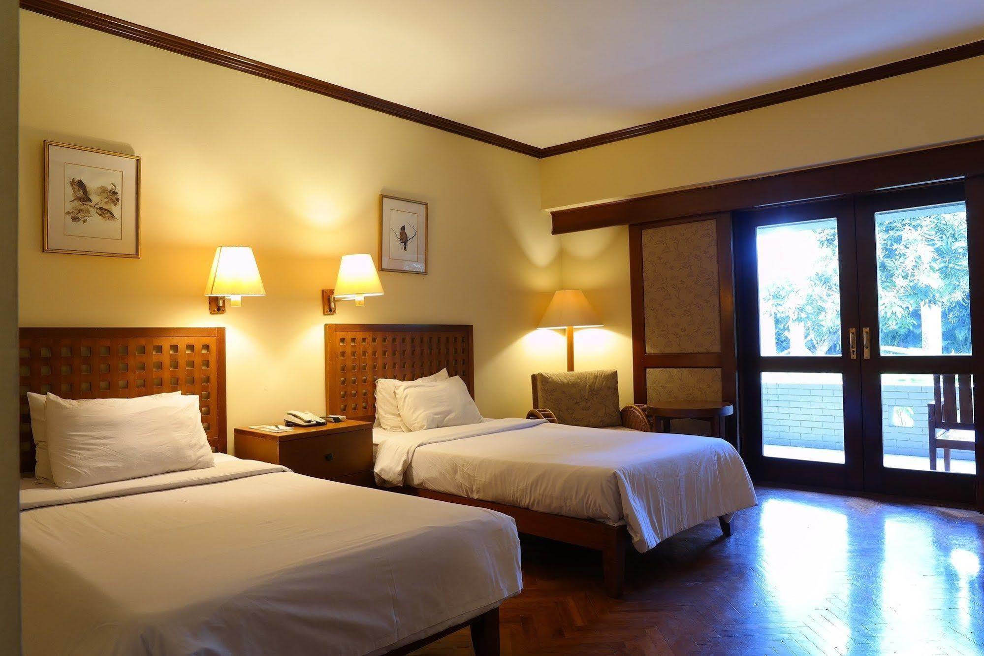 The Santosa Villas & Resort Lombok Mangsit Buitenkant foto