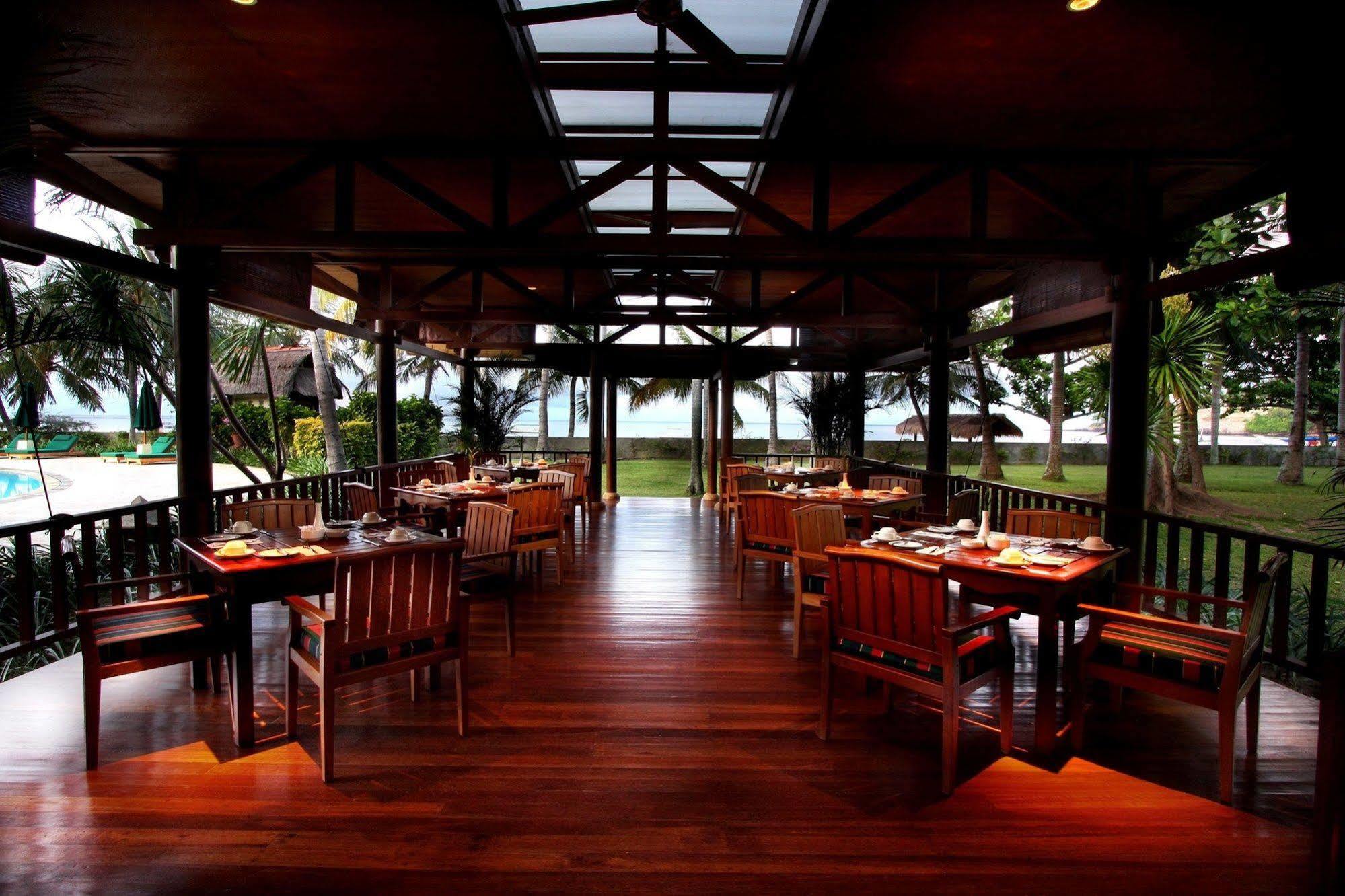 The Santosa Villas & Resort Lombok Mangsit Buitenkant foto